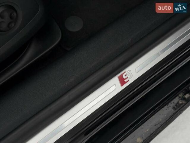 Чорний Ауді A5, об'ємом двигуна 2 л та пробігом 80 тис. км за 25890 $, фото 38 на Automoto.ua