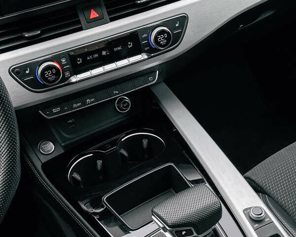 Чорний Ауді A5, об'ємом двигуна 1.98 л та пробігом 83 тис. км за 33000 $, фото 30 на Automoto.ua