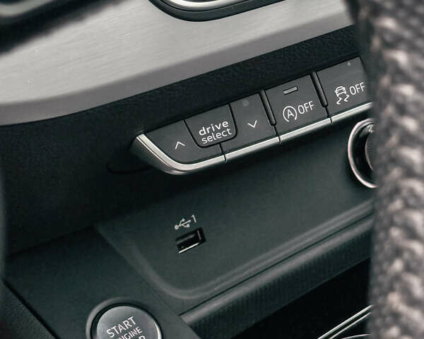 Чорний Ауді A5, об'ємом двигуна 1.98 л та пробігом 83 тис. км за 33000 $, фото 32 на Automoto.ua