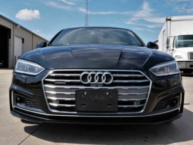 Чорний Ауді A5, об'ємом двигуна 2 л та пробігом 30 тис. км за 22300 $, фото 1 на Automoto.ua