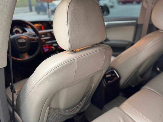 Чорний Ауді A5, об'ємом двигуна 2 л та пробігом 280 тис. км за 8500 $, фото 9 на Automoto.ua