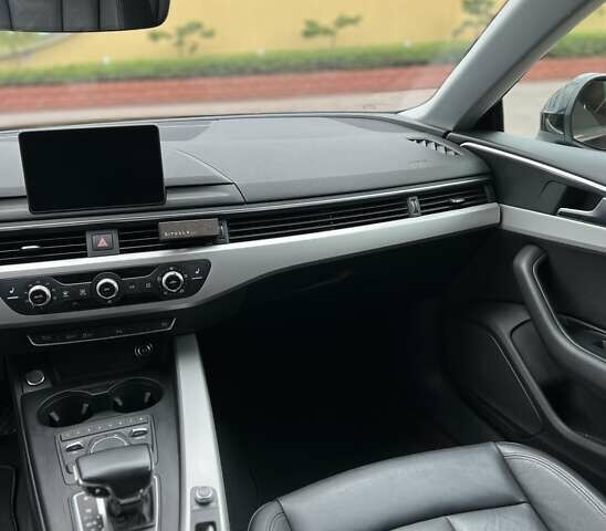 Черный Ауди А5, объемом двигателя 2 л и пробегом 218 тыс. км за 28000 $, фото 15 на Automoto.ua