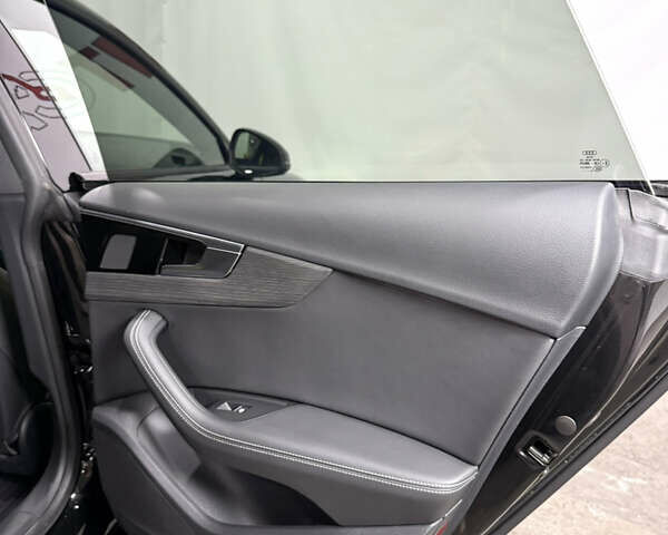 Чорний Ауді A5, об'ємом двигуна 1.98 л та пробігом 64 тис. км за 36900 $, фото 50 на Automoto.ua