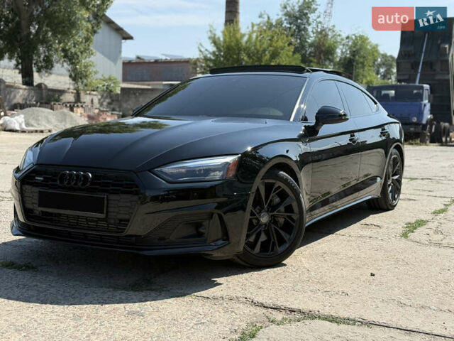 Черный Ауди А5, объемом двигателя 1.98 л и пробегом 115 тыс. км за 31900 $, фото 5 на Automoto.ua