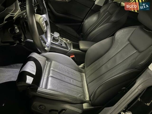 Чорний Ауді A5, об'ємом двигуна 1.98 л та пробігом 7 тис. км за 35900 $, фото 9 на Automoto.ua