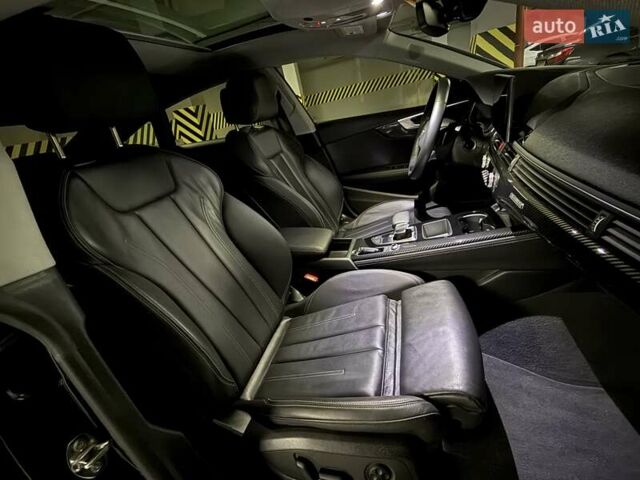 Чорний Ауді A5, об'ємом двигуна 1.98 л та пробігом 7 тис. км за 35900 $, фото 17 на Automoto.ua