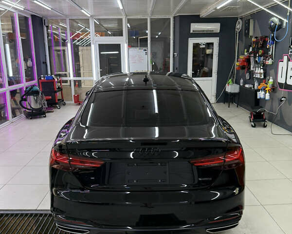 Черный Ауди А5, объемом двигателя 1.98 л и пробегом 9 тыс. км за 37500 $, фото 4 на Automoto.ua