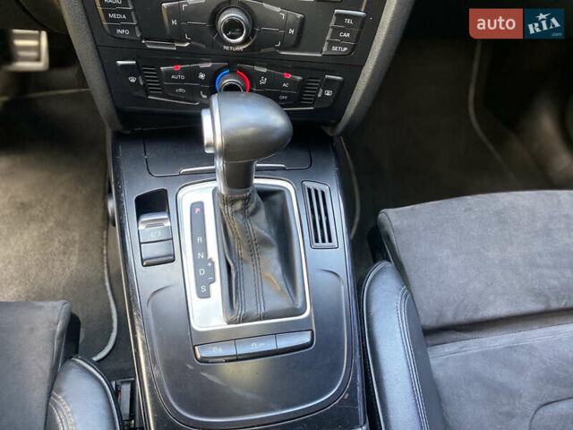 Ауді A5 2010 у Києві на Automoto.ua Червоний Ауді A5, об'ємом двигуна 1.98 л та пробігом 183 тис. км за 8800 $, фото 24 на Automoto.ua