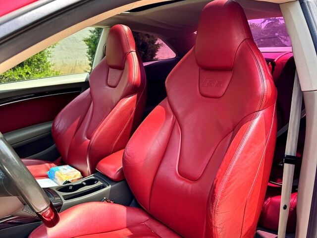 Червоний Ауді A5, об'ємом двигуна 3.2 л та пробігом 180 тис. км за 16000 $, фото 11 на Automoto.ua