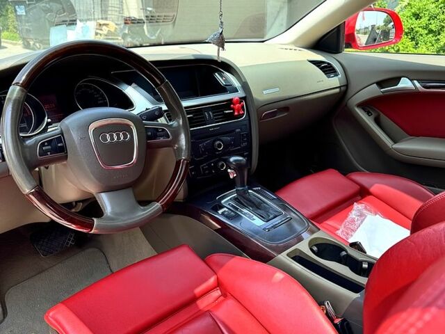 Червоний Ауді A5, об'ємом двигуна 3.2 л та пробігом 180 тис. км за 16000 $, фото 12 на Automoto.ua