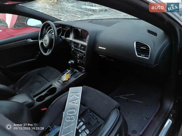 Красный Ауди А5, объемом двигателя 2 л и пробегом 220 тыс. км за 5600 $, фото 3 на Automoto.ua