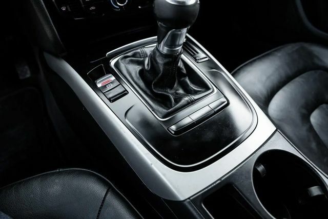 Червоний Ауді A5, об'ємом двигуна 2 л та пробігом 265 тис. км за 3600 $, фото 23 на Automoto.ua