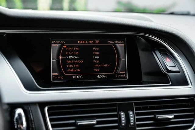 Червоний Ауді A5, об'ємом двигуна 2 л та пробігом 265 тис. км за 3600 $, фото 20 на Automoto.ua