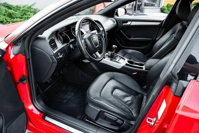 Червоний Ауді A5, об'ємом двигуна 2 л та пробігом 265 тис. км за 3600 $, фото 16 на Automoto.ua