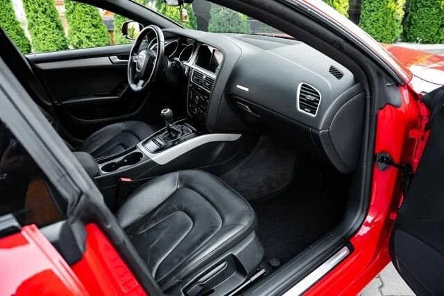 Червоний Ауді A5, об'ємом двигуна 2 л та пробігом 265 тис. км за 3600 $, фото 15 на Automoto.ua