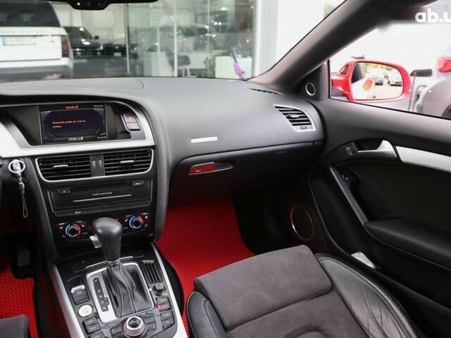 Ауди А5, объемом двигателя 2 л и пробегом 148 тыс. км за 10000 $, фото 13 на Automoto.ua