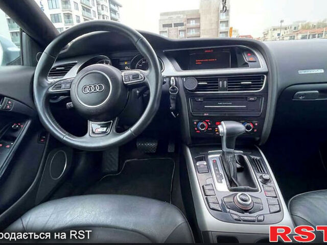 Ауди А5, объемом двигателя 2 л и пробегом 240 тыс. км за 12000 $, фото 12 на Automoto.ua