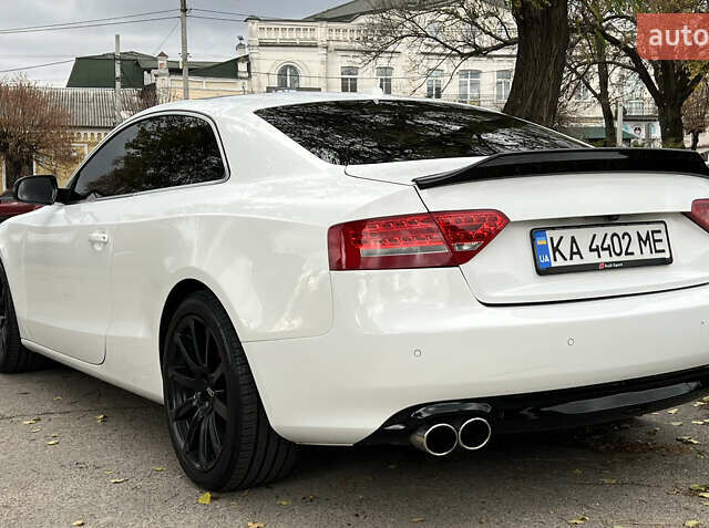 Ауди А5, объемом двигателя 2 л и пробегом 232 тыс. км за 10200 $, фото 7 на Automoto.ua