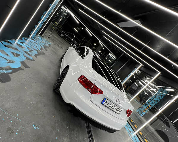 Ауди А5, объемом двигателя 2 л и пробегом 150 тыс. км за 13500 $, фото 1 на Automoto.ua