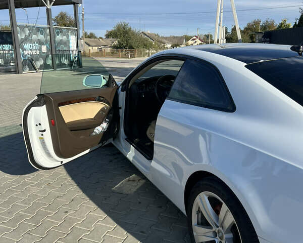 Ауди А5, объемом двигателя 1.98 л и пробегом 185 тыс. км за 14900 $, фото 6 на Automoto.ua