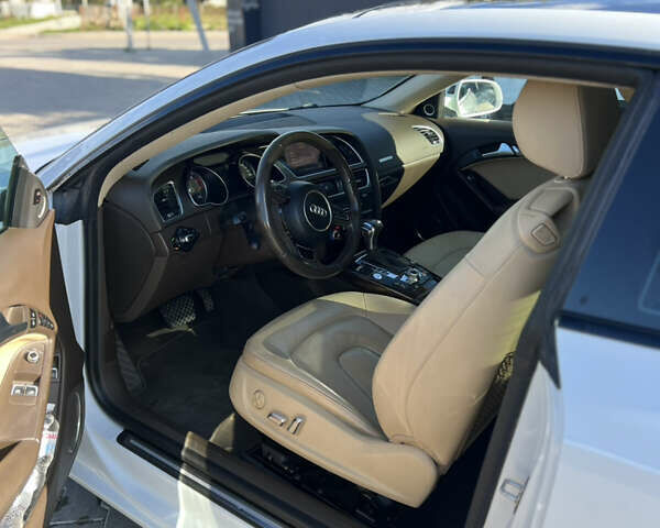 Ауди А5, объемом двигателя 1.98 л и пробегом 185 тыс. км за 14900 $, фото 9 на Automoto.ua