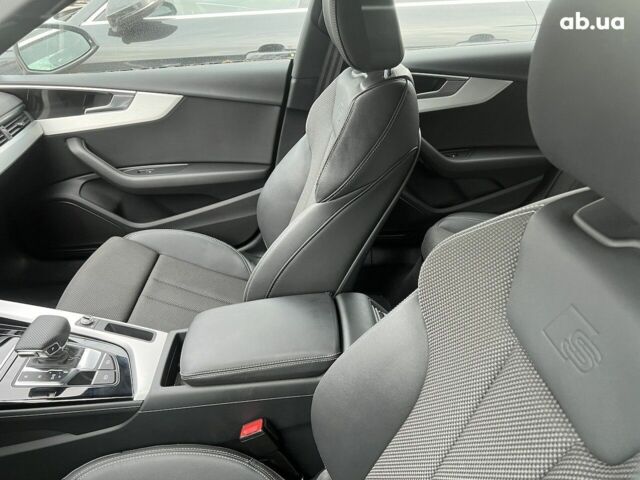 Ауди А5, объемом двигателя 2 л и пробегом 25 тыс. км за 46515 $, фото 5 на Automoto.ua