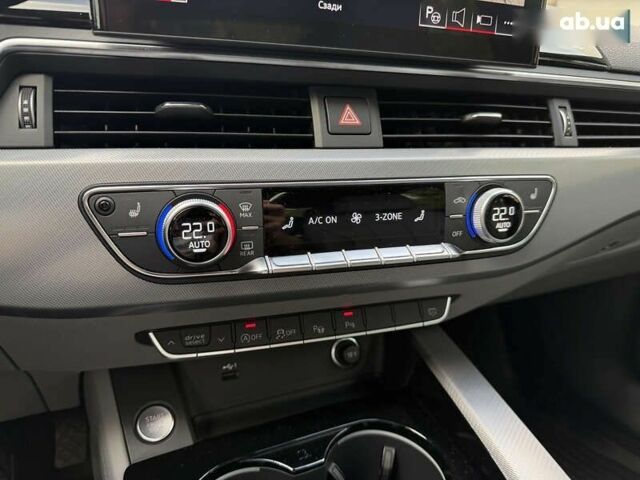 Ауди А5, объемом двигателя 0 л и пробегом 17 тыс. км за 45999 $, фото 25 на Automoto.ua