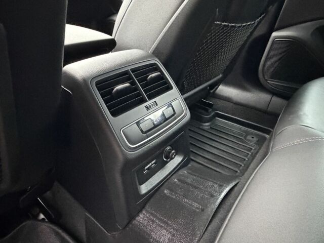 Серый Ауди А5, объемом двигателя 2 л и пробегом 56 тыс. км за 33600 $, фото 17 на Automoto.ua