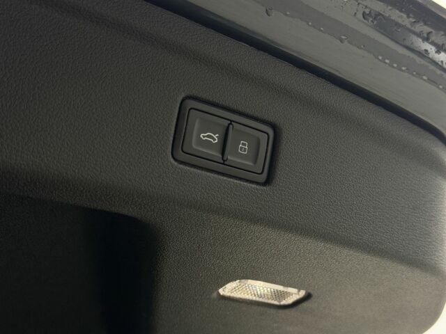 Серый Ауди А5, объемом двигателя 2 л и пробегом 56 тыс. км за 33600 $, фото 2 на Automoto.ua