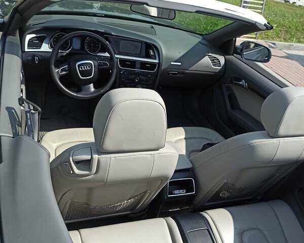 Серый Ауди А5, объемом двигателя 1.98 л и пробегом 177 тыс. км за 12900 $, фото 30 на Automoto.ua