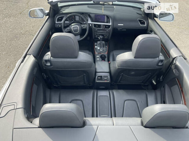 Сірий Ауді A5, об'ємом двигуна 1.98 л та пробігом 157 тис. км за 12900 $, фото 9 на Automoto.ua