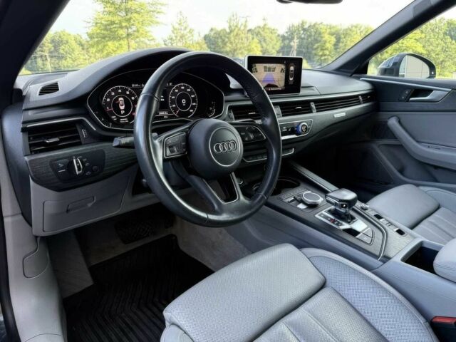 Серый Ауди А5, объемом двигателя 2 л и пробегом 30 тыс. км за 18000 $, фото 9 на Automoto.ua