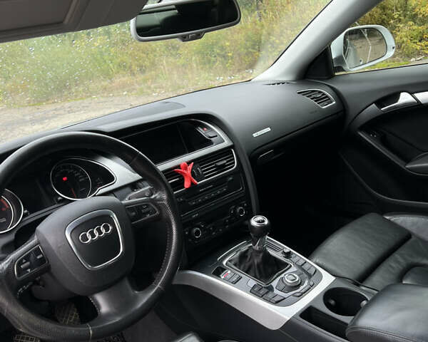 Серый Ауди А5, объемом двигателя 3 л и пробегом 310 тыс. км за 10300 $, фото 29 на Automoto.ua
