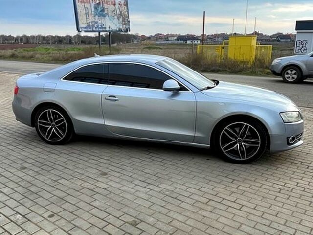 Серый Ауди А5, объемом двигателя 3.2 л и пробегом 182 тыс. км за 8700 $, фото 3 на Automoto.ua