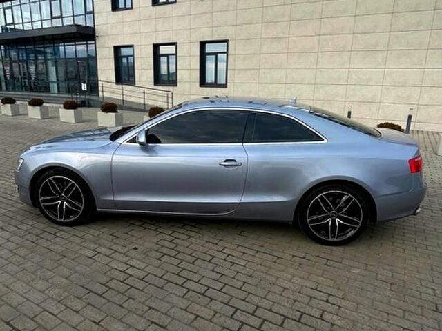 Серый Ауди А5, объемом двигателя 3.2 л и пробегом 182 тыс. км за 8700 $, фото 6 на Automoto.ua