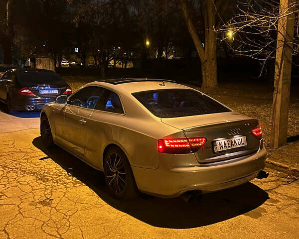 Сірий Ауді A5, об'ємом двигуна 3.2 л та пробігом 190 тис. км за 8000 $, фото 6 на Automoto.ua
