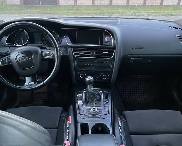 Сірий Ауді A5, об'ємом двигуна 3.2 л та пробігом 235 тис. км за 8499 $, фото 10 на Automoto.ua