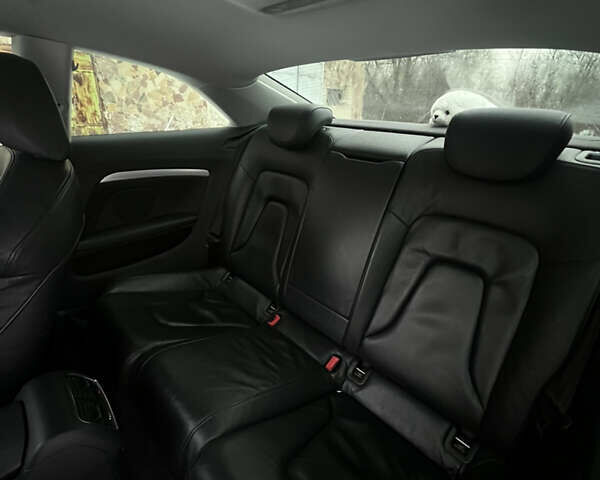 Серый Ауди А5, объемом двигателя 3 л и пробегом 310 тыс. км за 9300 $, фото 7 на Automoto.ua