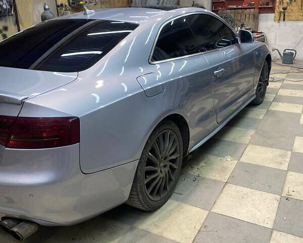 Сірий Ауді A5, об'ємом двигуна 3.2 л та пробігом 190 тис. км за 8000 $, фото 1 на Automoto.ua