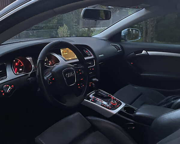 Серый Ауди А5, объемом двигателя 2.7 л и пробегом 301 тыс. км за 8950 $, фото 17 на Automoto.ua