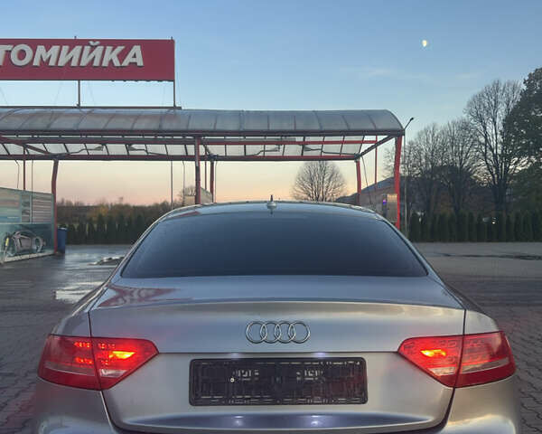 Серый Ауди А5, объемом двигателя 2.7 л и пробегом 301 тыс. км за 8950 $, фото 9 на Automoto.ua