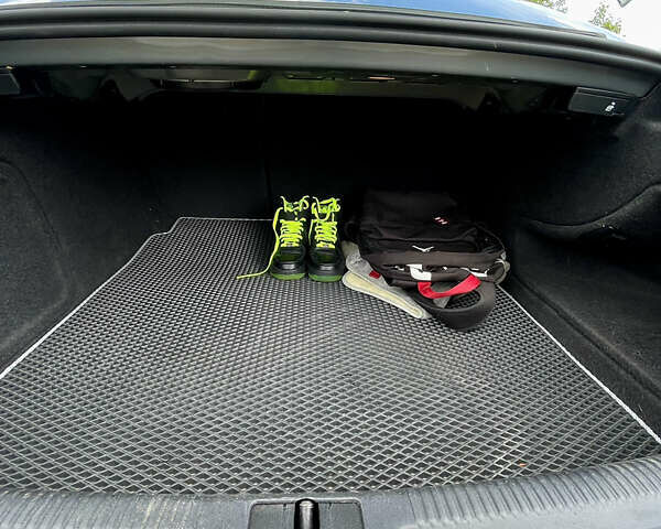 Сірий Ауді A5, об'ємом двигуна 1.98 л та пробігом 233 тис. км за 9999 $, фото 19 на Automoto.ua