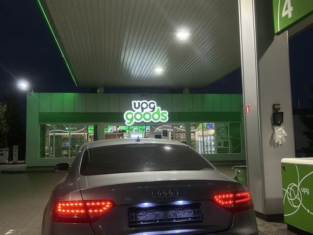 Сірий Ауді A5, об'ємом двигуна 2.7 л та пробігом 300 тис. км за 9600 $, фото 7 на Automoto.ua