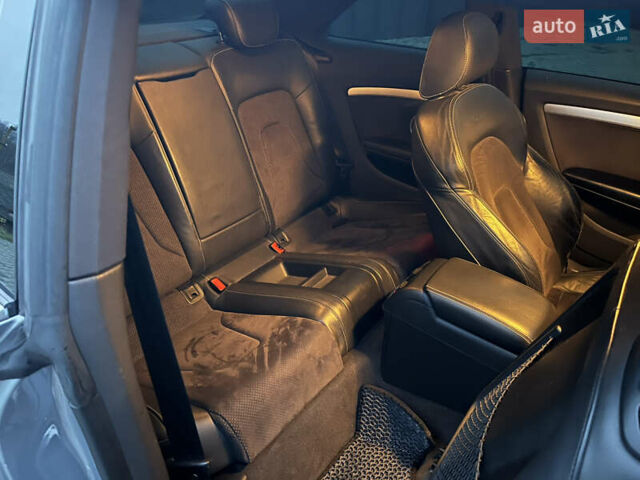 Сірий Ауді A5, об'ємом двигуна 1.98 л та пробігом 240 тис. км за 11200 $, фото 25 на Automoto.ua