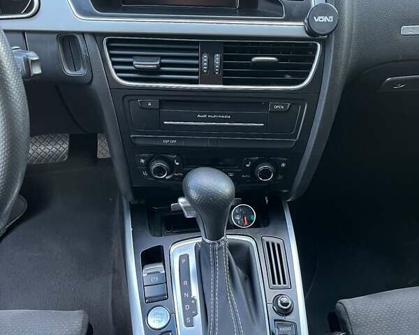 Серый Ауди А5, объемом двигателя 2 л и пробегом 220 тыс. км за 10300 $, фото 25 на Automoto.ua