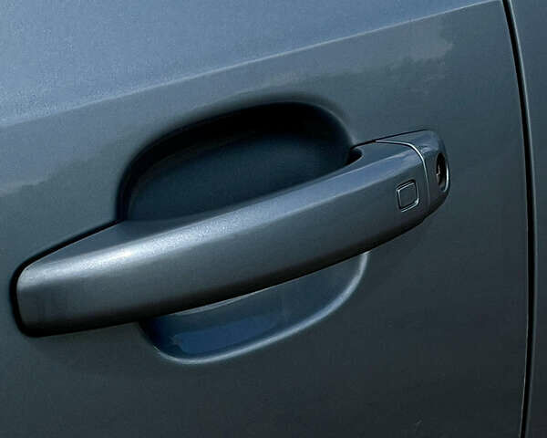 Сірий Ауді A5, об'ємом двигуна 1.98 л та пробігом 233 тис. км за 9999 $, фото 4 на Automoto.ua