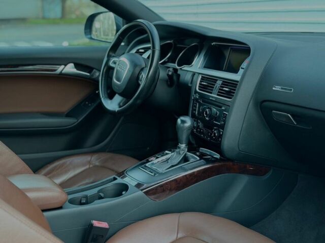 Сірий Ауді A5, об'ємом двигуна 3.2 л та пробігом 92 тис. км за 8500 $, фото 6 на Automoto.ua