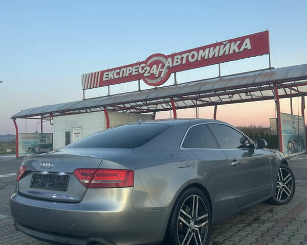 Серый Ауди А5, объемом двигателя 2.7 л и пробегом 301 тыс. км за 8950 $, фото 5 на Automoto.ua