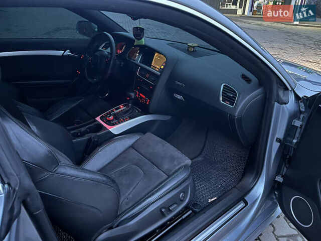 Сірий Ауді A5, об'ємом двигуна 1.98 л та пробігом 240 тис. км за 11200 $, фото 24 на Automoto.ua