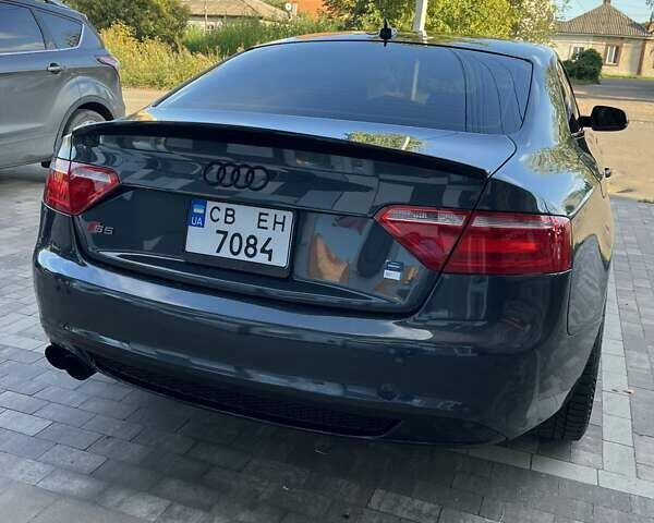 Серый Ауди А5, объемом двигателя 2 л и пробегом 220 тыс. км за 10300 $, фото 1 на Automoto.ua